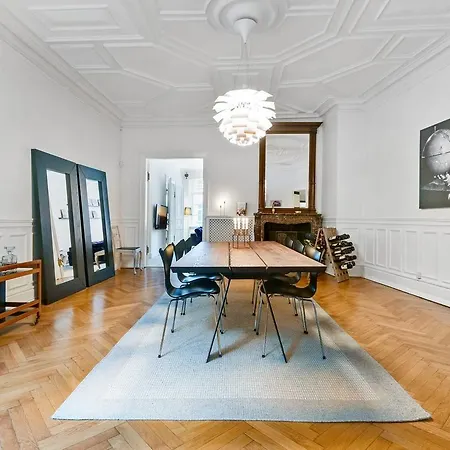 An Authentic And Luxurious 200 Sqm Experience Apartment *