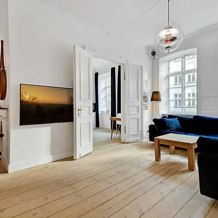 Apartment An Authentic And Luxurious 200 Sqm Experience